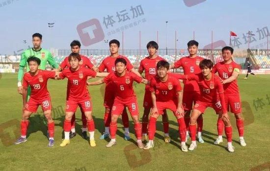 女高中生被c到爽哭视频