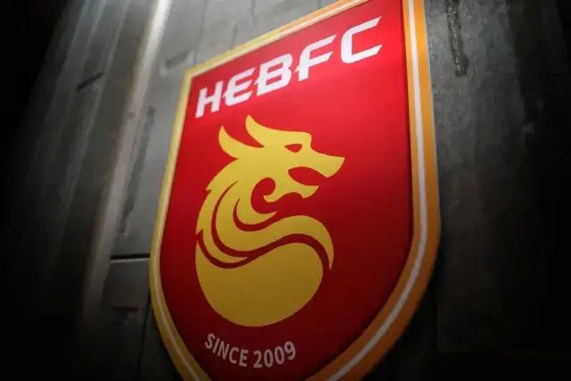 姐被男人伸出的手