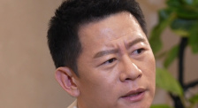 挠学生脚心丨vk